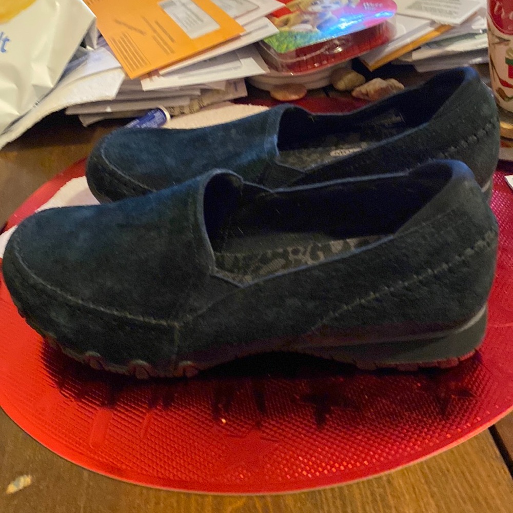 Skechers 8.5 Black